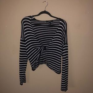 Black & white crop top sweater